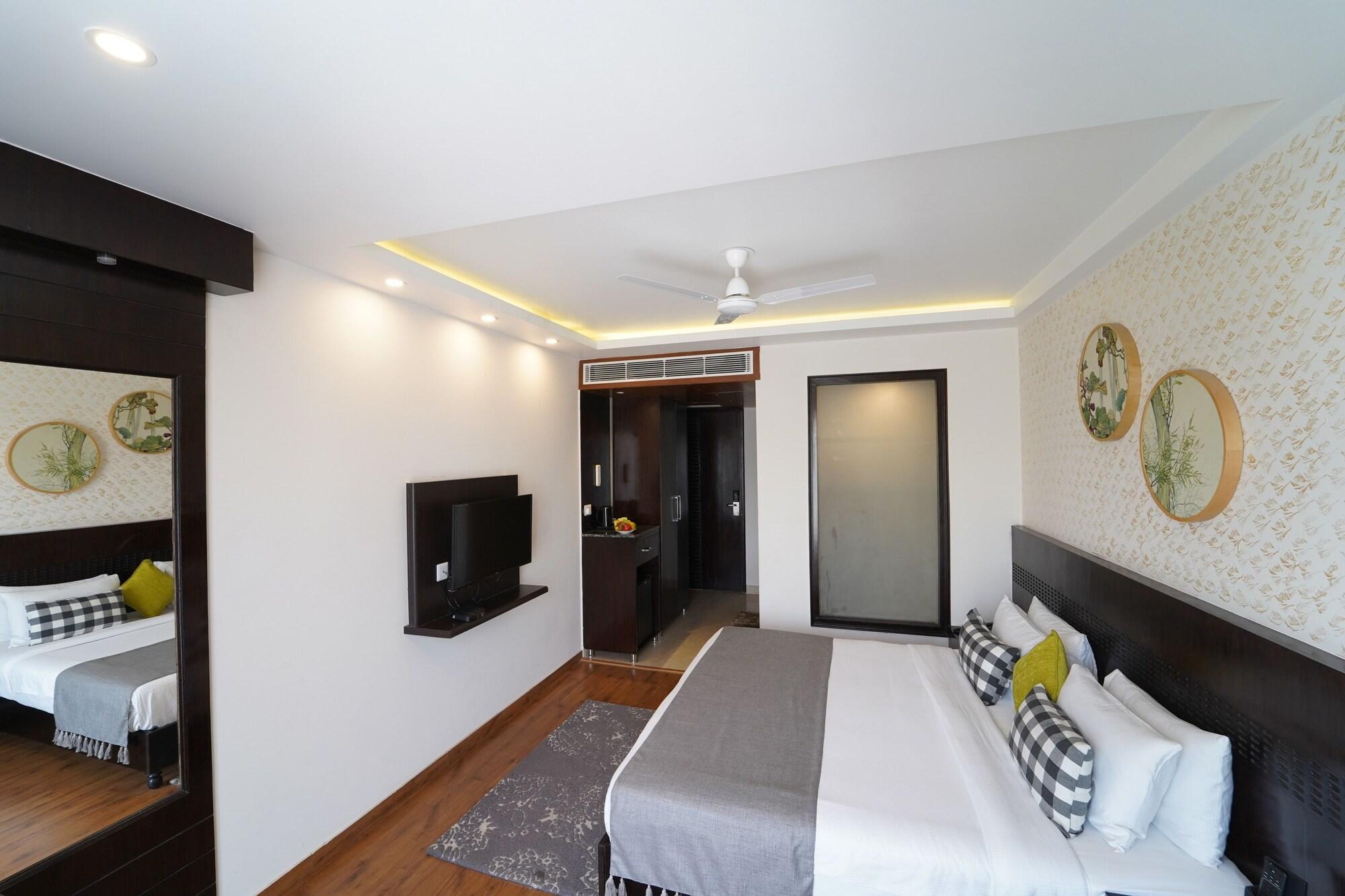 Rockland Hotel, C.R Park New Delhi Exteriör bild
