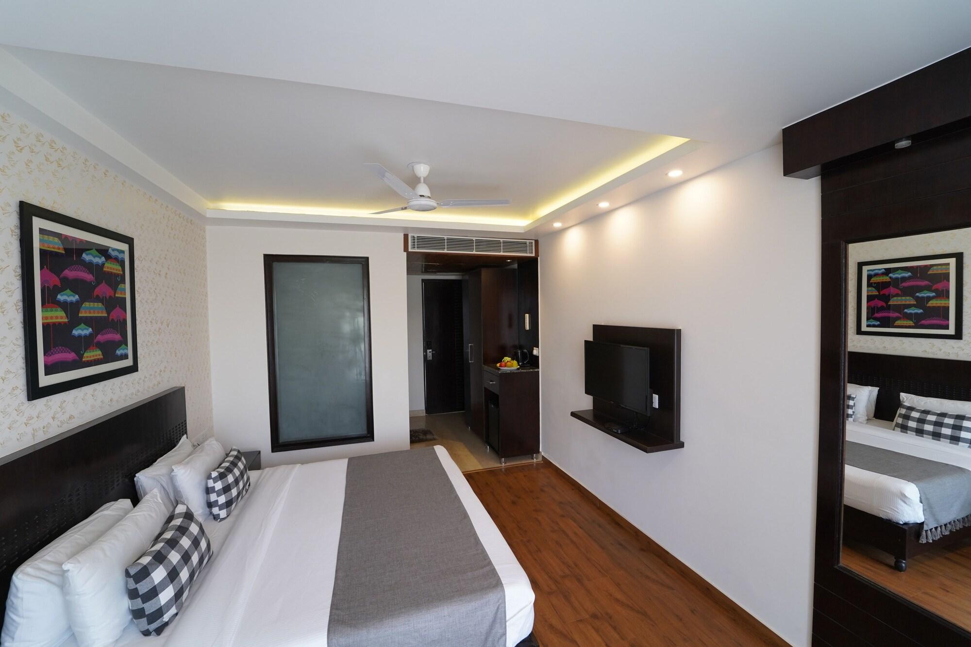 Rockland Hotel, C.R Park New Delhi Exteriör bild