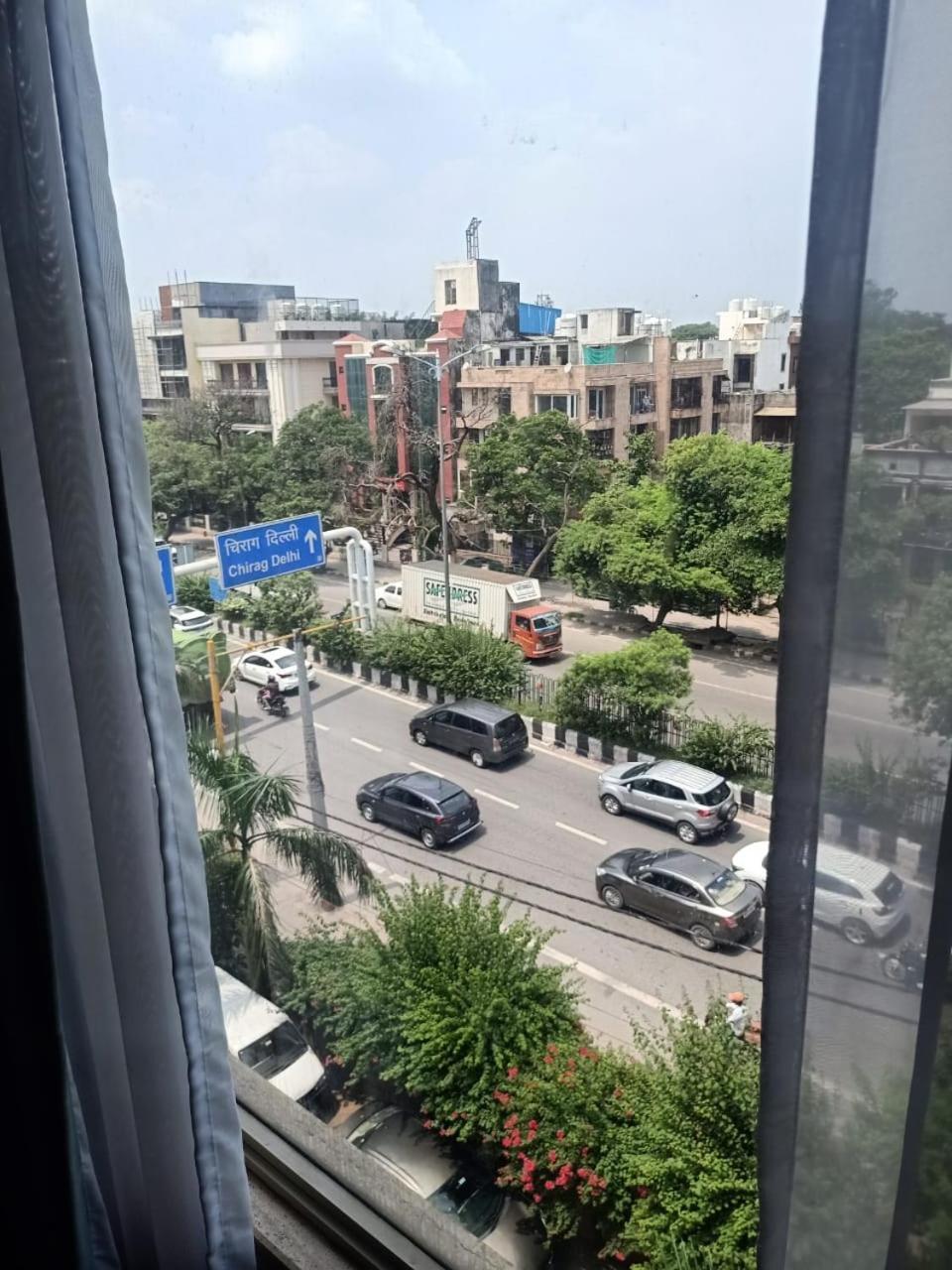 Rockland Hotel, C.R Park New Delhi Exteriör bild