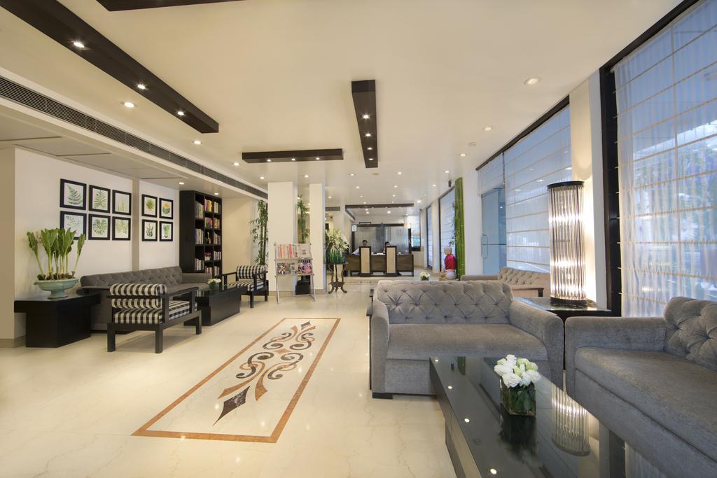 Rockland Hotel, C.R Park New Delhi Exteriör bild